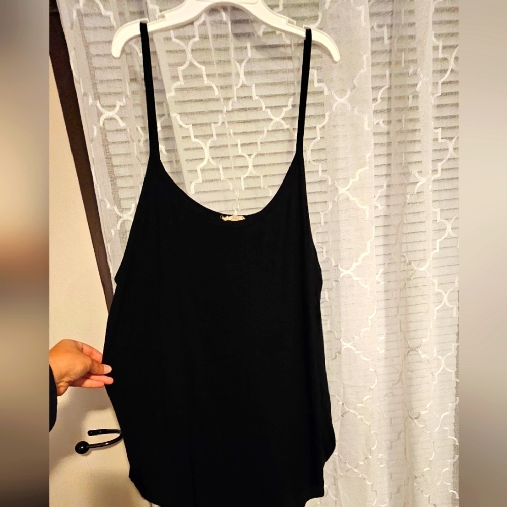 Black Spaghetti Tank (XXL) - Picture 3 of 3